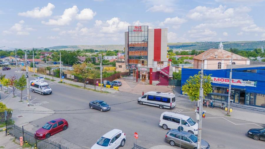 Oportunitate: Hotel cu 24 Camere de Vânzare/Inchiriere - Centru Bârlad