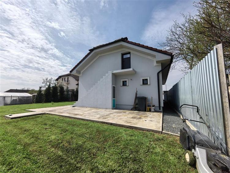 Vila impunatoare cu 6 camere spatioase in stil american