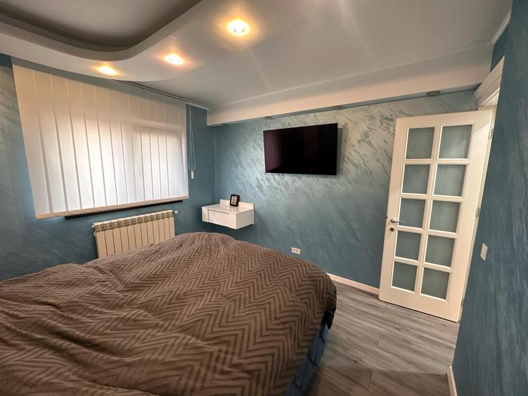 Apartament 3 camere de vanzare Dacia
