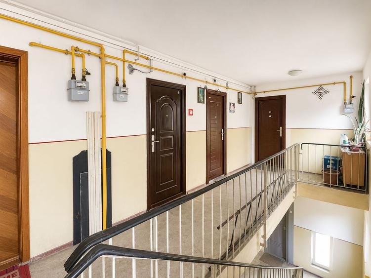 Apartament cu 4 camere - pozitie excelenta - zona Girocului