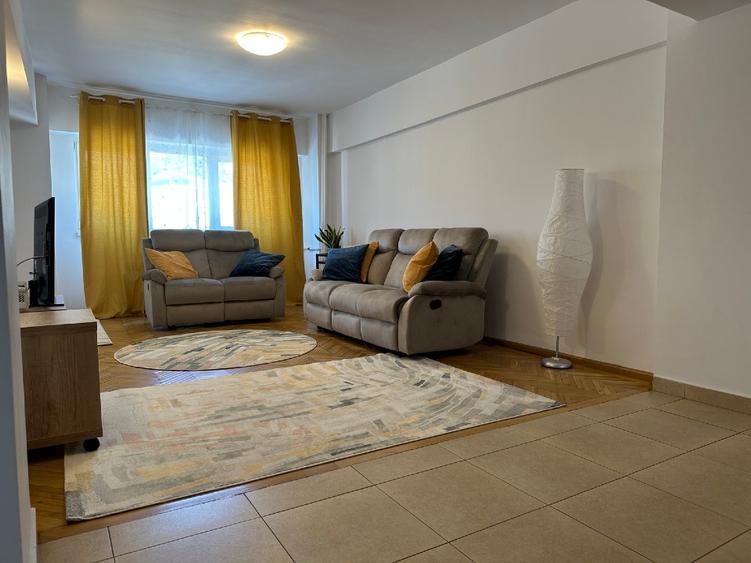 4 camere decomandate, 2 băi, 96 mp, Piața Lahovari, bloc 1980
