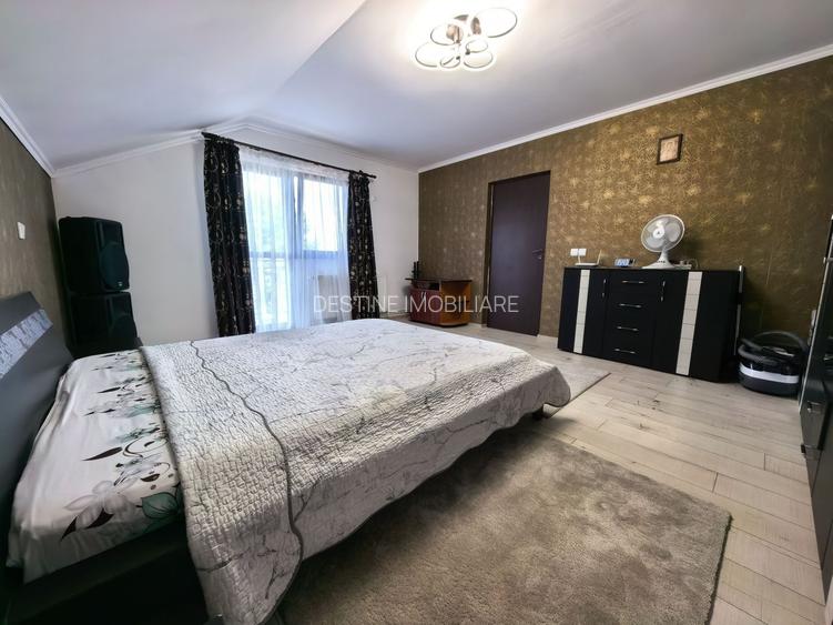 Duplex P+M cu 3 camere și curte, renovata complet - 8