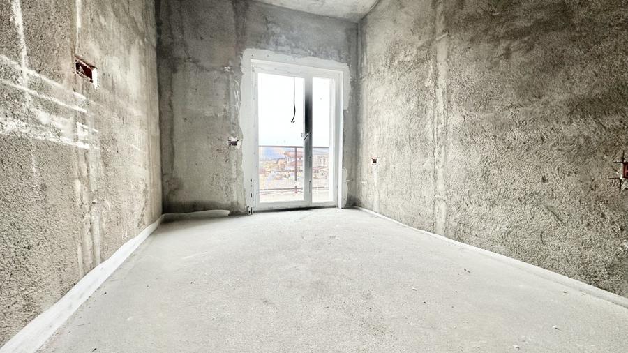 Apartament 3 camere - Terasa mare - 2 locuri de parcare - Mosnita