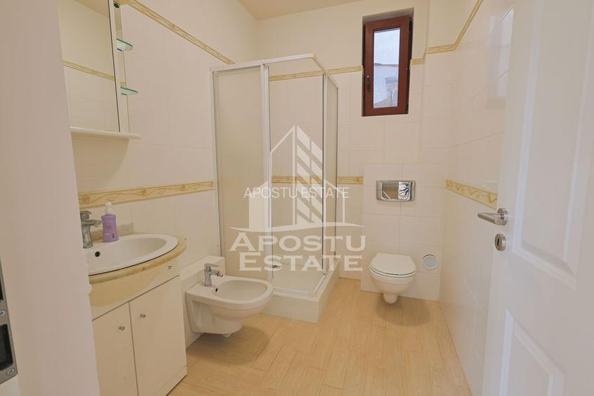 Casa moderna cu 6 camere in Dumbravita