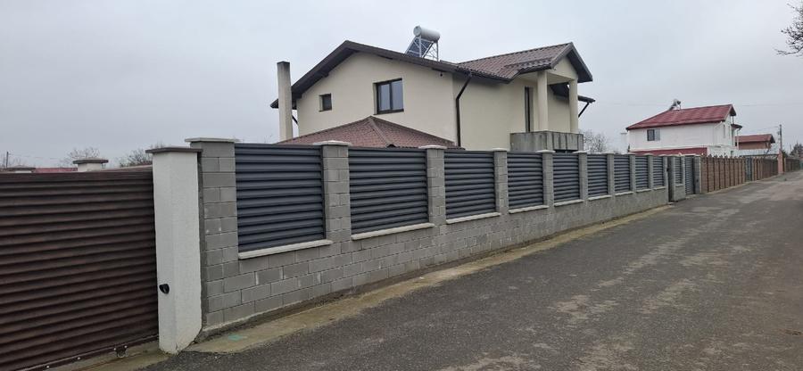 Casă 3 camere, pivniță, curte 464mp