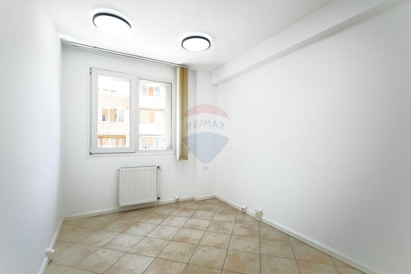 Birou modern de închiriat – Zona Olimpia / Stadion – 68 mp utili