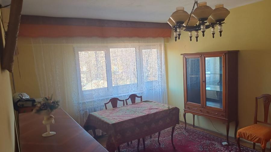Apartament 4 camere , central, bulevardul Independentei 6