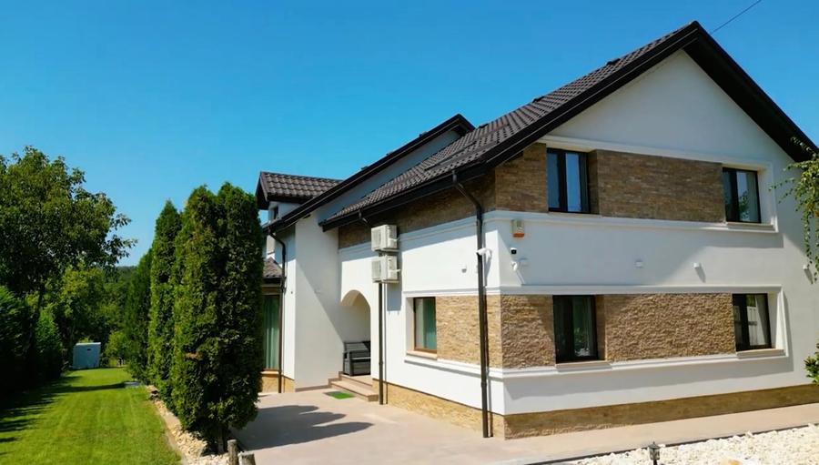 BRANESTI-VILA SUPERBISSIMA,LA LAC,PISCINA,FANTASTICA,UNICAT,700000 EURO