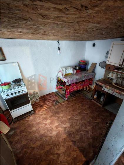 Exclusivitate! Casa tip parter + teren 880mp in Stancesti-Vadu Pasii