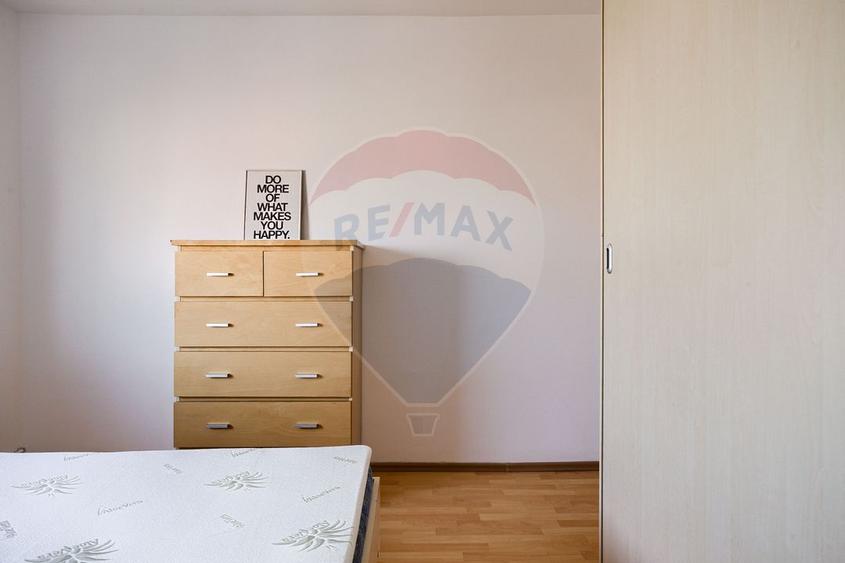 Apartament 3 camere de închiriat zona Aurel Vlaicu