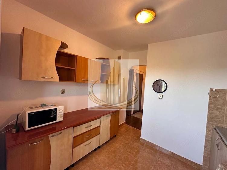 Apartament 2 camere decomandat etajul 3 Lipovei