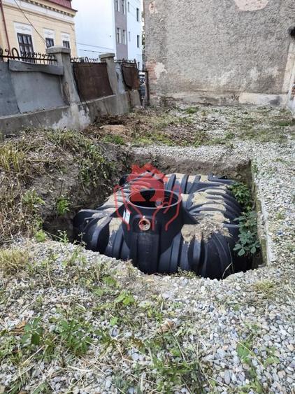 UNIRII (Piata Regina Maria)-Vila interbelica cu proiect autorizat, 2 deschideri!