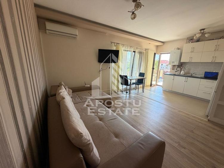 Apartament cu 3 camere de vânzare ,terasă mare, Dumbravita