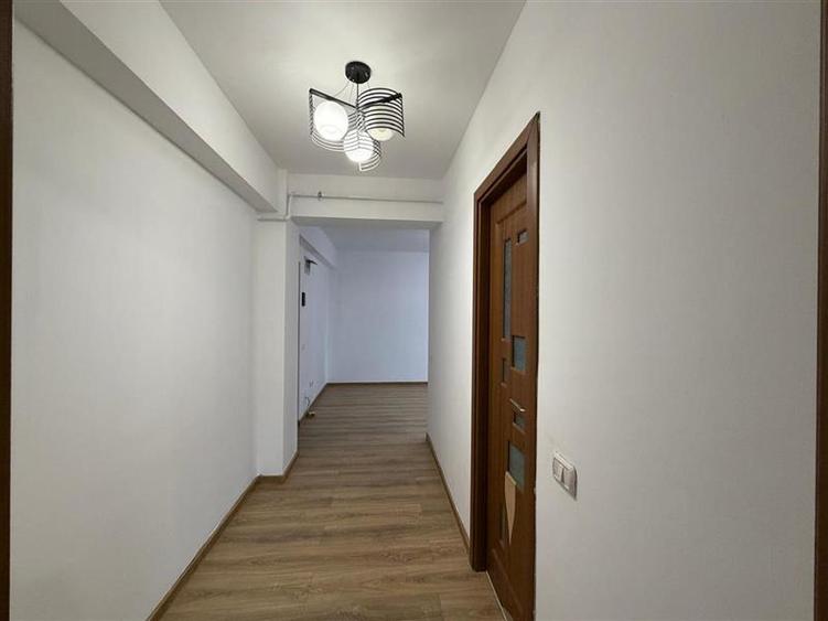 Apartament open-space, loc de parcare, Valea Lupului