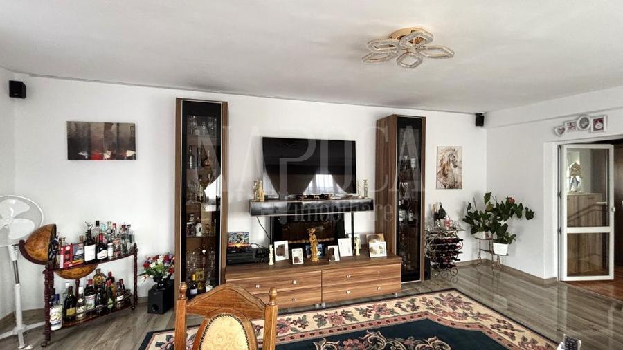 Casa 4 camere de vanzare in Floresti