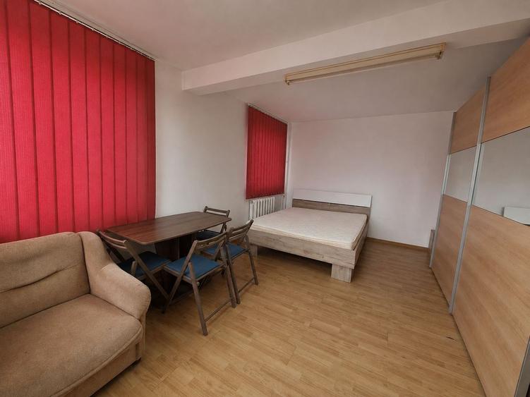 Apartament 1 camera decomandat, 31 mp, Manastur zona str Tasnad