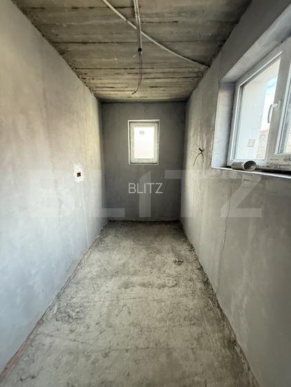 Proprietate 2 case, 223 mp, teren 1.676 mp, zona Lupeni - 10