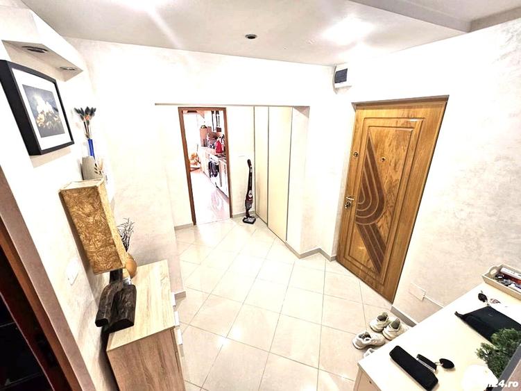 Apartament 3 camere CARTIER E3- (Zona Flacara Vie )