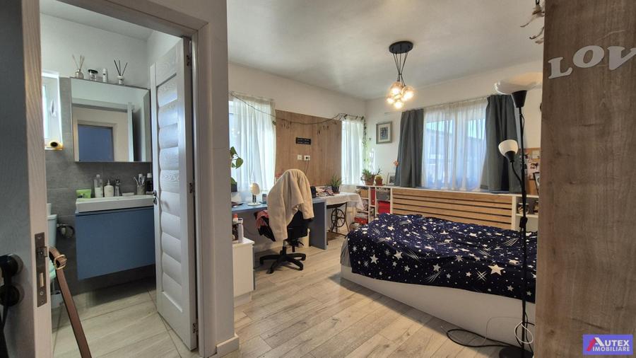Casa Central Magurele pe Parter - 4 camere, 4 bai si teren de 580 mp