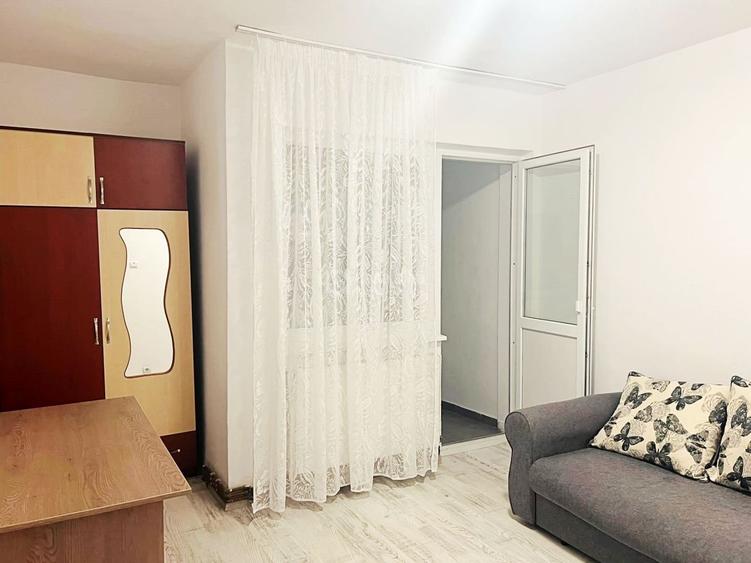 Centru Civic, 2 camere cu vedere superba asupra zonei, 2 balcoane