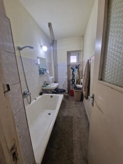 Tg Cucu-Blvd. Independentei- 3 camere-Etaj intermediar