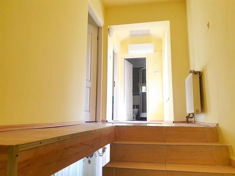 RECO Casa cu 5 camere P+M in Iosia