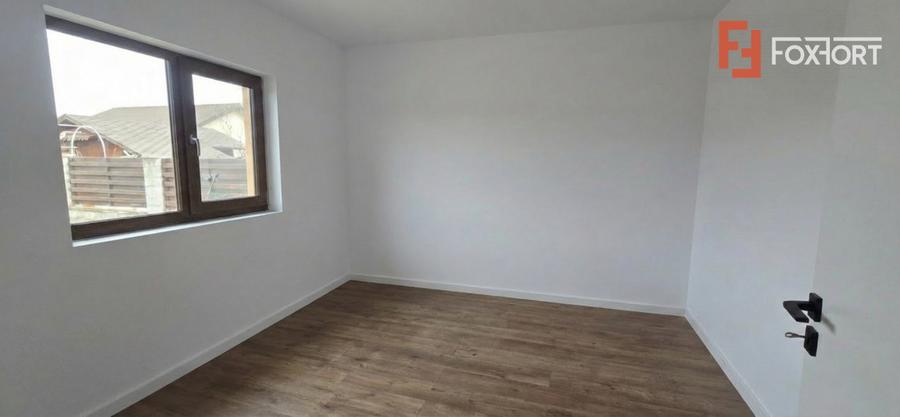 Duplex plan parter in spate la Valery Mosnita Noua