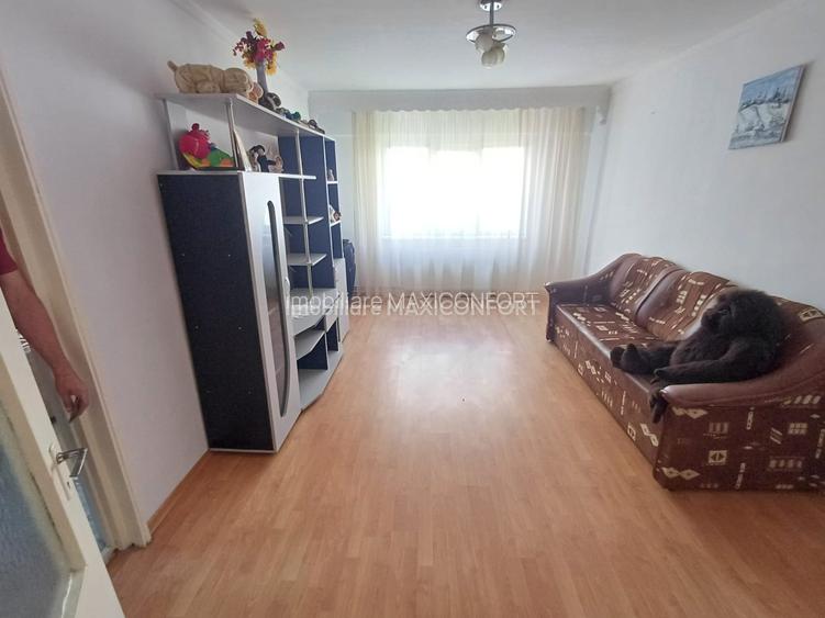 Apartament 3 camere, zona Viziru -Imobiliare MAXICONFORT