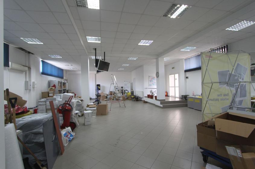 Clădire SAD de închiriat, situată la intrarea în Dumbrăvița