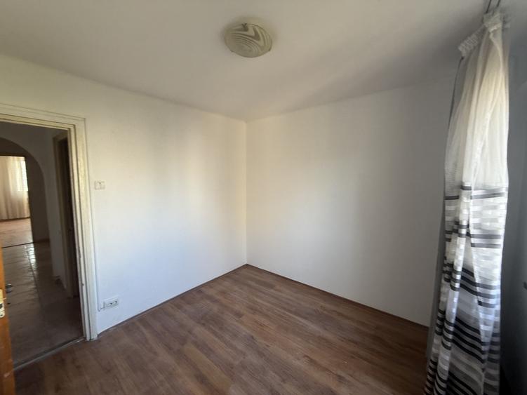 Apartament 2 Camere Lujerului 5 min Metrou etaj intermediar Investitie