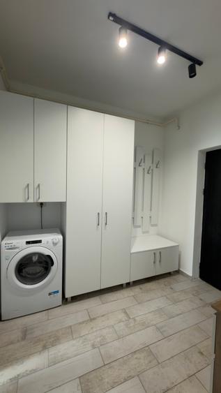 Garsoniera la intrare in Sanpetru langa noul Mall str Sf Stefan nr 2