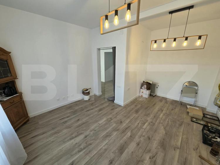Spațiu comercial de inchiriat, format din 4 apartamente, 250 mp, zona Dva. Nord