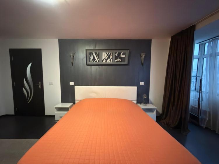 Craiova-Rovine, garsoniera de vanzare, 37 mp, 4/4, mobilata/utilata, 69900 euro