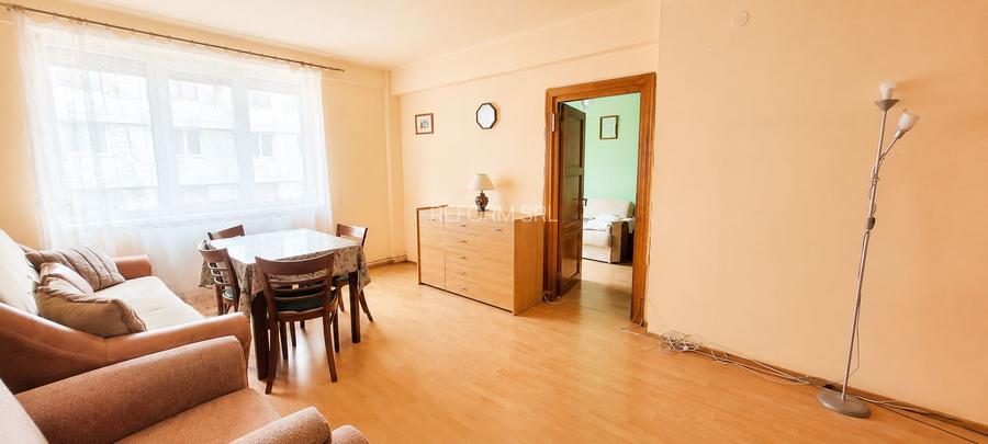 De vânzare apartament cu 2 camere, pe strada Horea - 2