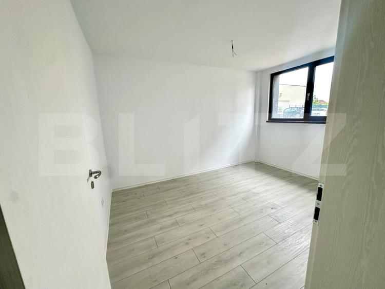 Apartament nou, 3 camere, 72 mp, zona Cetate