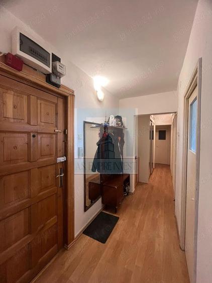 Apartament 3 camere - zona Astra / Calea București