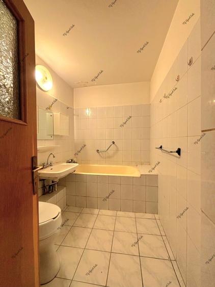 Direct proprietar Apartament 3 camere Vitan Mall , Centrala proprie