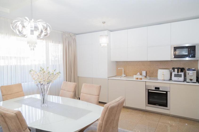 Apartament 3 camere Straulesti | De Vanzare | Lux | Garaj