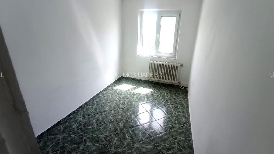 Apartament trei camere  zona Mausoleu - 4