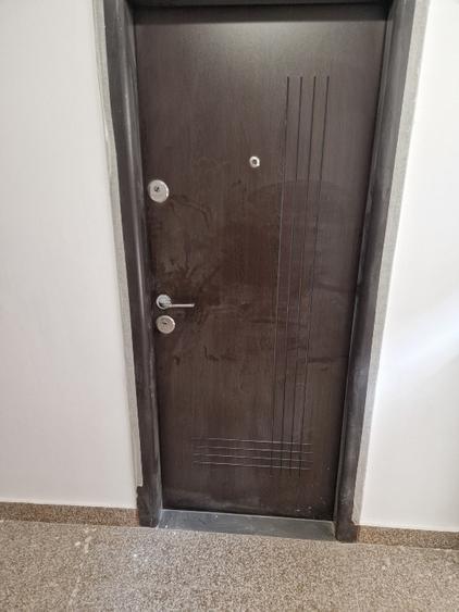 Apartament 2 camere 50 metei+ terasa 32 metri!!!