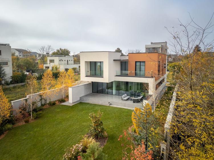 Smart-Home nZEB spectaculoasa Bucuresti Sector 1 cu deschidere lac -teren 2000mp