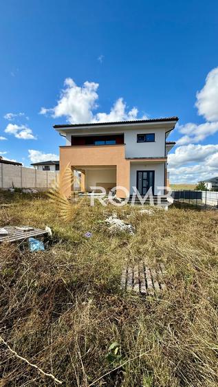 Casa individuala, semifinisata, 700 mp teren, Chinteni