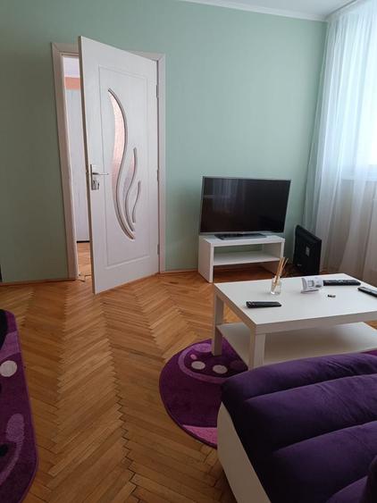 Inchiriez apartament 2 camere Tiglina 1.