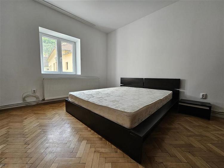Garsoniera in zona ultracentrala de inchiriat small pet friendly