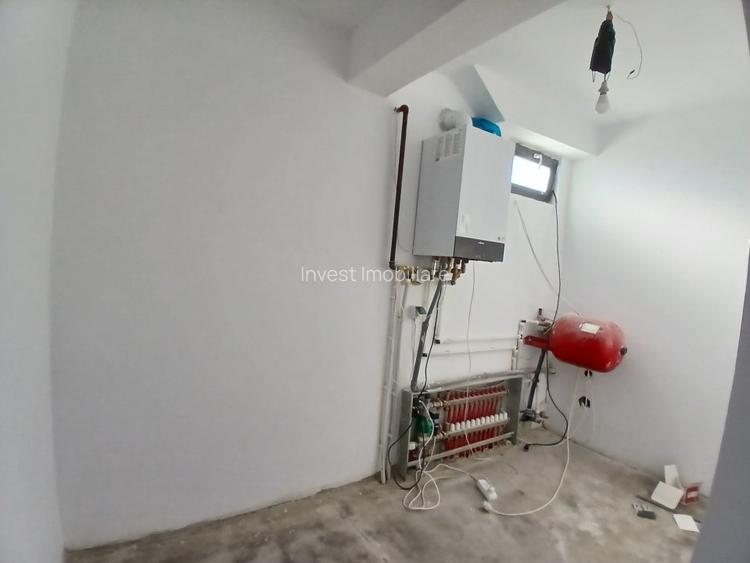 Vila D+P+1E, 270mp utili pretabila si ca spatiu zona Valea Lupului - 12