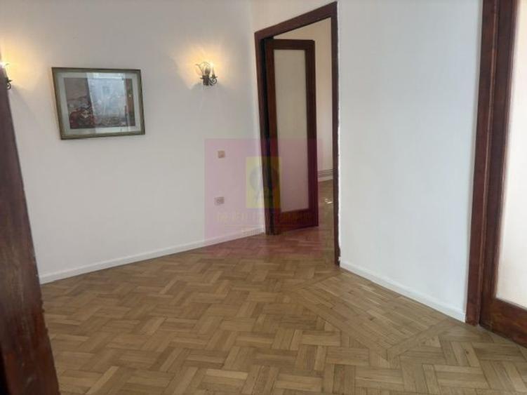 Apartament 3 camere in vila Cotroceni- Palat.