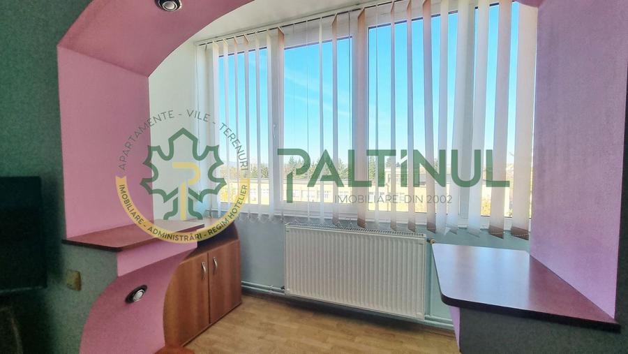 Apartament de vanzare 3 camere decomandat – Calea Poplacii, 2 balcoane, pivniță