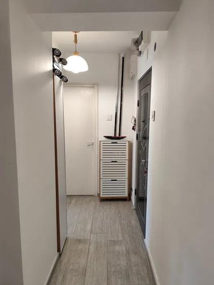 Apartament 1 camere, etaj intermediar, zona Piata Mihai Viteazu