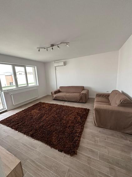 VANZARE 3 CAMERE TITAN - GURA PUTNEI 114 MP