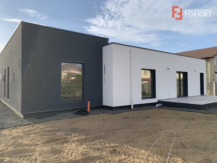 Casa individuala cu 4 camere si teren de 675 mp, zona Dumbravita